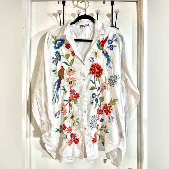 Johnny Was White Floral Embroidered Button Down Shirt - Picture 4 of 8